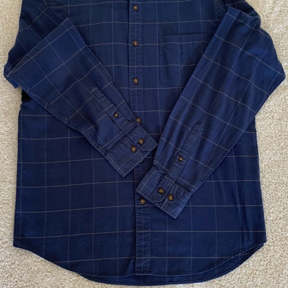 Nautical dress shirts size medium.  Bundle of four shirts. - Picture 5 of 15